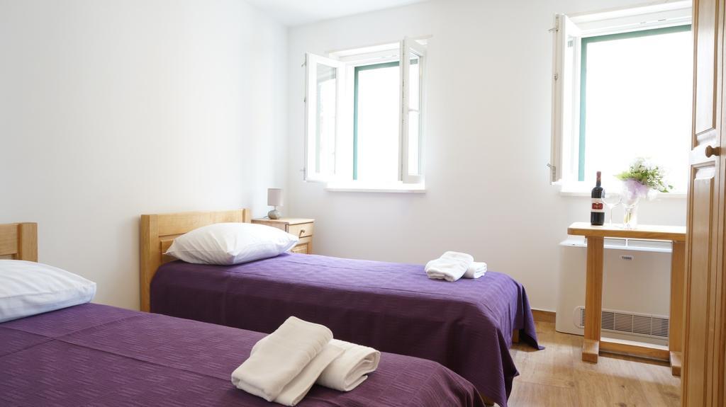 Guest House Jere Old Town روغوزنيكا الغرفة الصورة