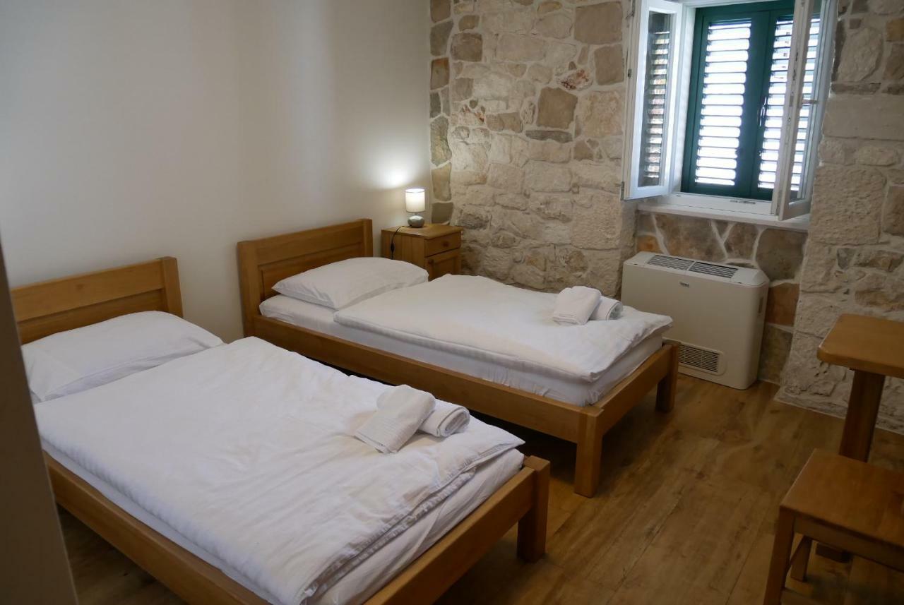 Guest House Jere Old Town روغوزنيكا المظهر الخارجي الصورة